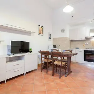 A Different Side Of Appartement